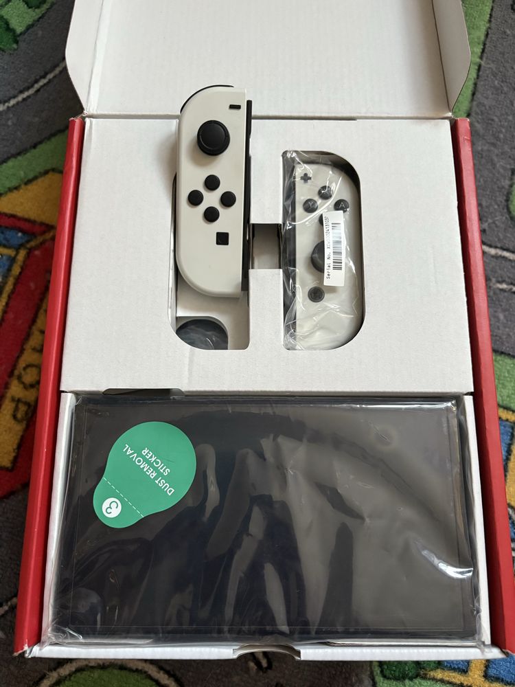 Vand nintendo switch OLED.NOU CU GARANTIE!!