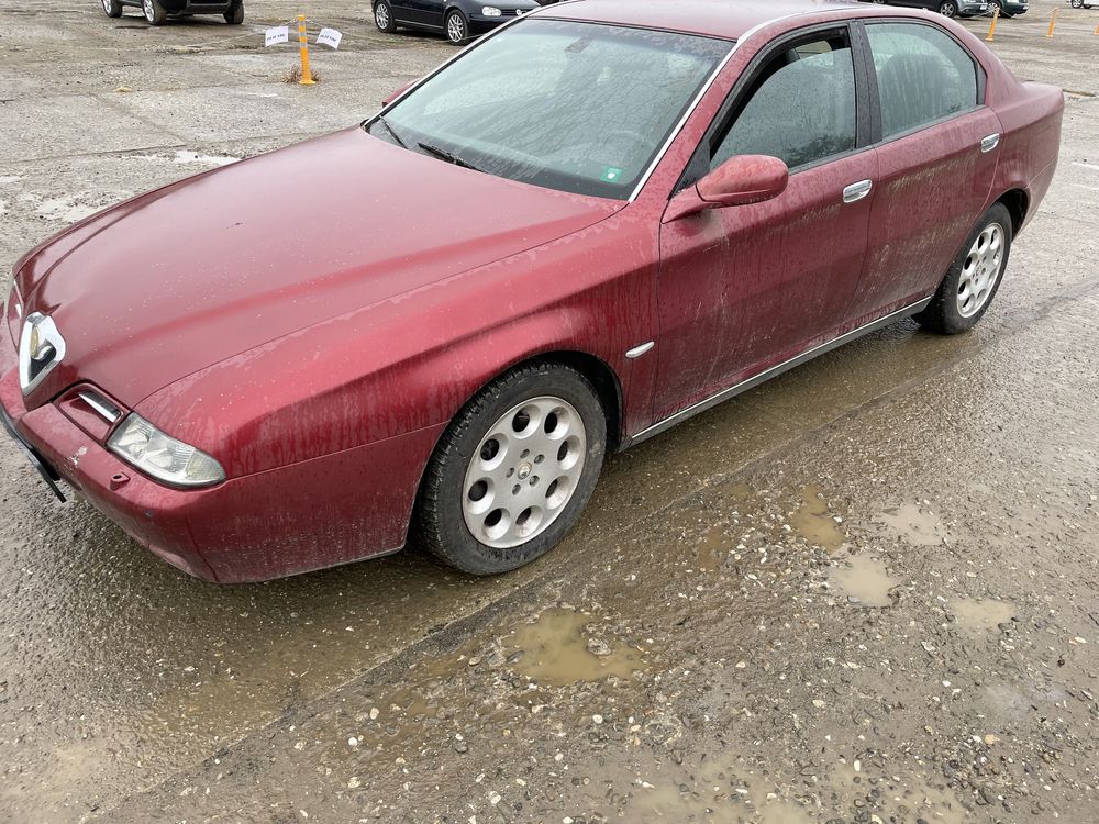 Dezmembrez Alfa Romeo 166 2.4 jtd