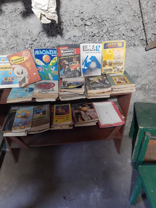 Vând almanahuri vechi