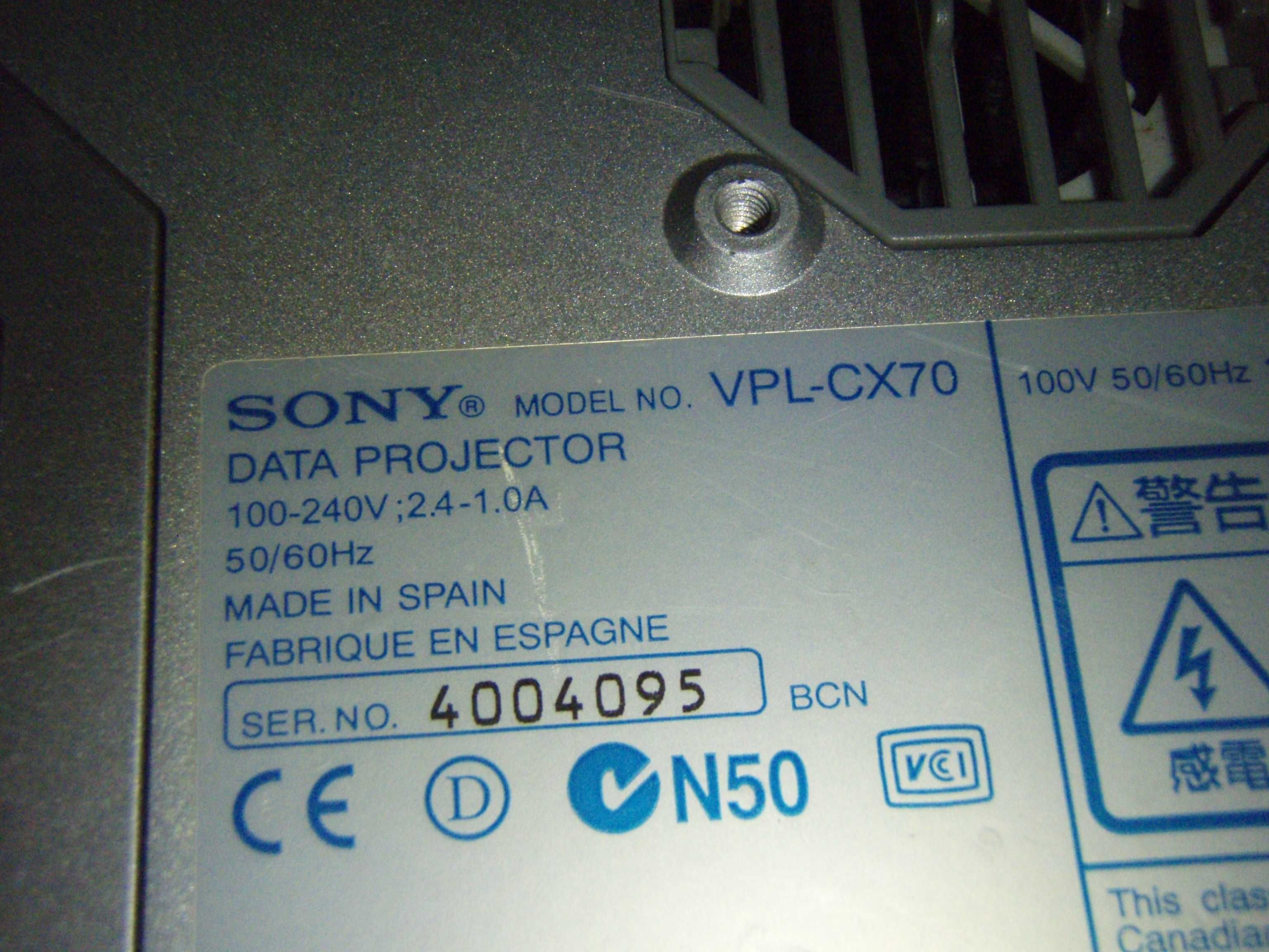 Videoproiector cu lampa Sony VPL-CX70 cu lampa consumata/arsa