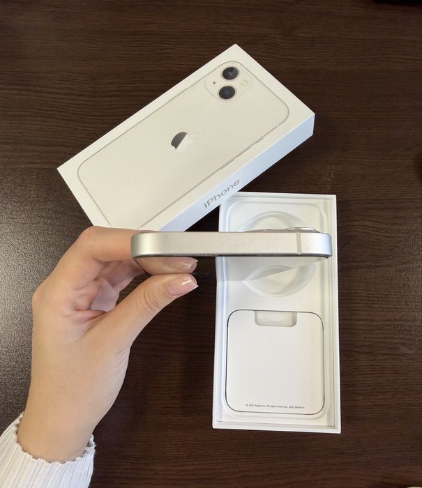 iPhone 13, 256 GB, бял