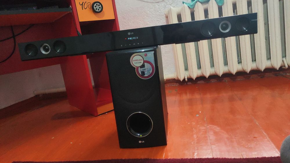 Продам саундбар LG