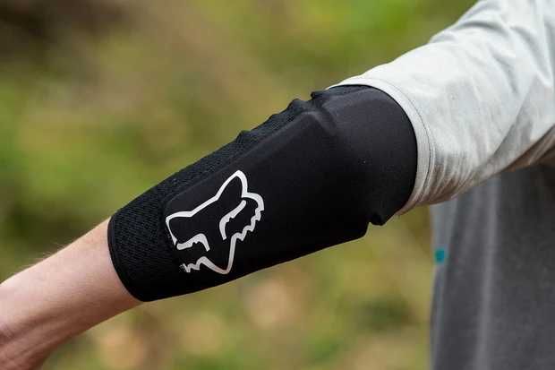 Форменные Налокотники для вело Fox Enduro Elbow Sleeve