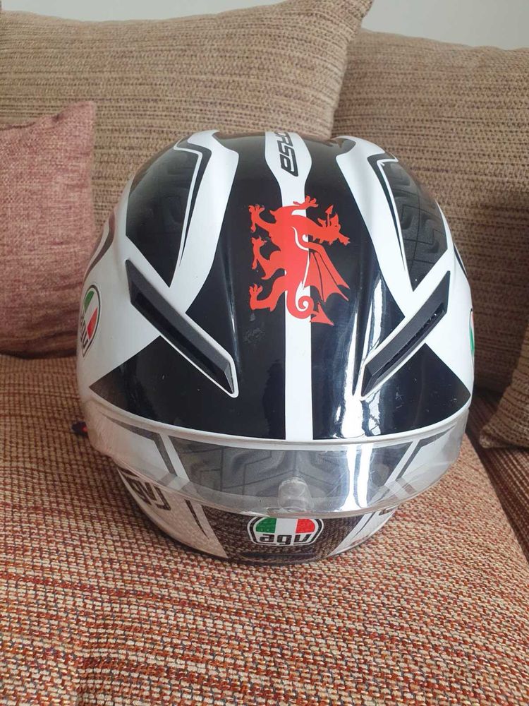 Каска AGV Corsa.