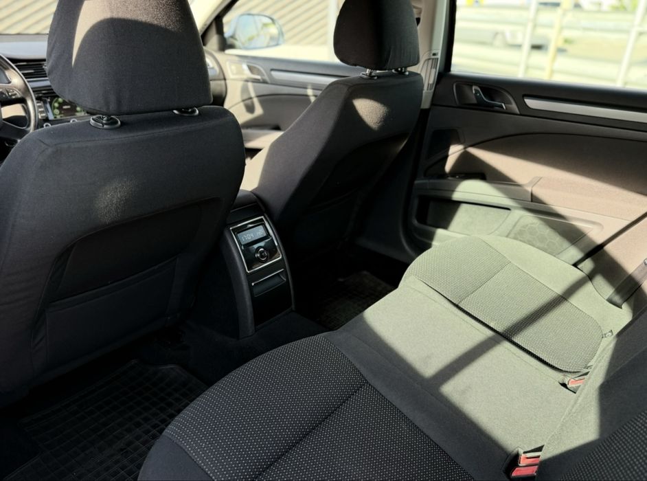 Skoda Superb 2.0 TDI 2012
