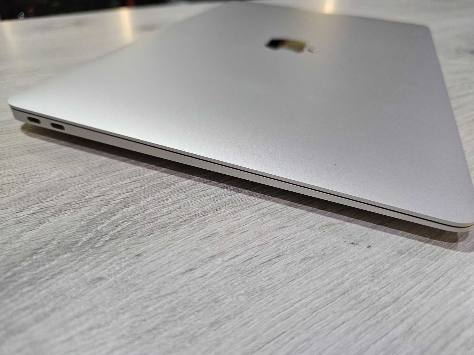 Apple MacBook Air 13' M1 256GB Space Grey в ГАРАНЦИЯ