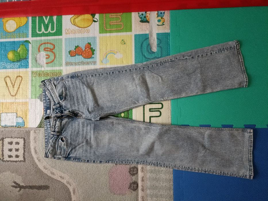 Дамски дънки H&M Flare размер 38