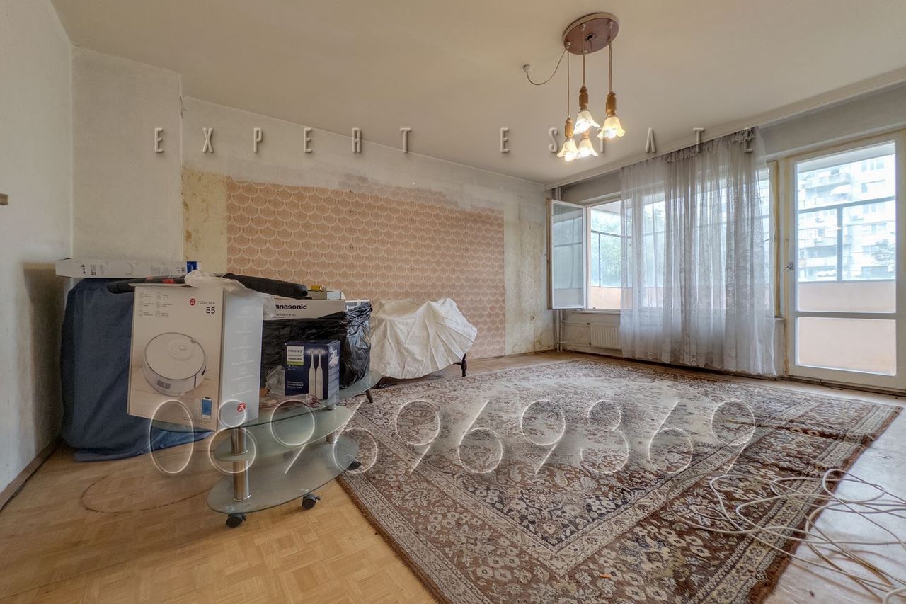 Продава се Тристаен апартамент в Варна, Възраждане 1 - 72 кв.м за 1369 €/кв.м - Снимка #1