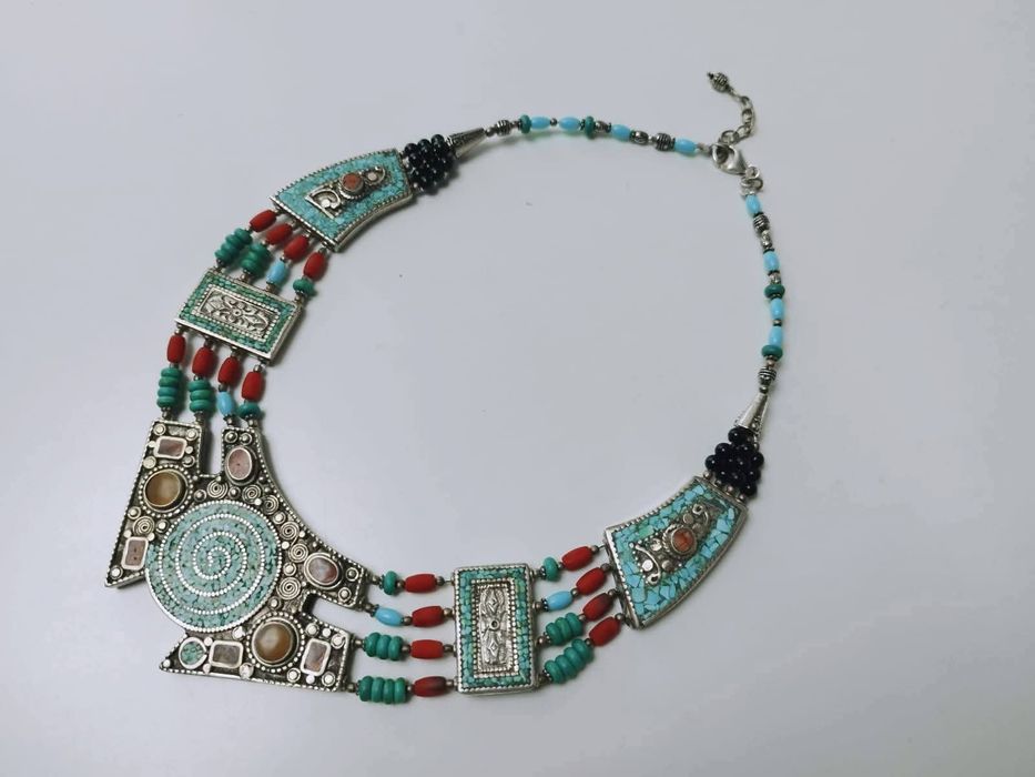 Vechi colier etnic argint de 925, lucrat manual, pietre naturale