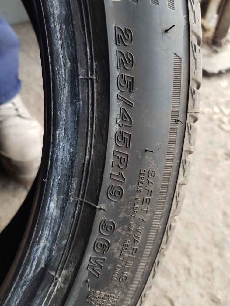 Летни гуми-2020г.-19цола-225/45-1бр.-180лв."BRIDGESTONE "