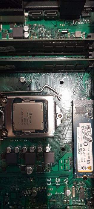 Pc gaming rx 590 8gb xfx ,i7 7700 16 gb ram ddr4