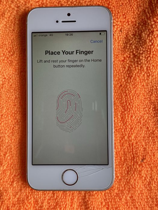 Telefon Iphone SE