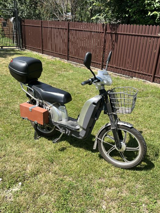 Scuter electric Volta (nu necesita permis)