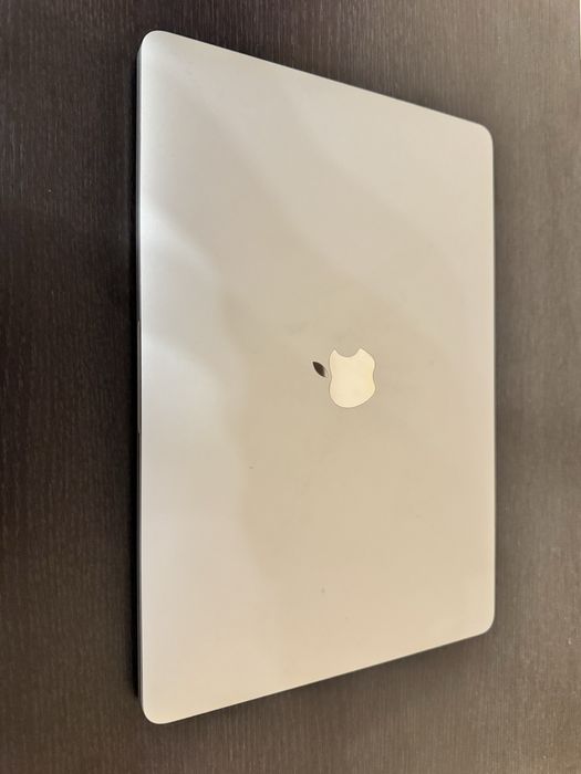 Macbook M1 Pro 2020 8/256