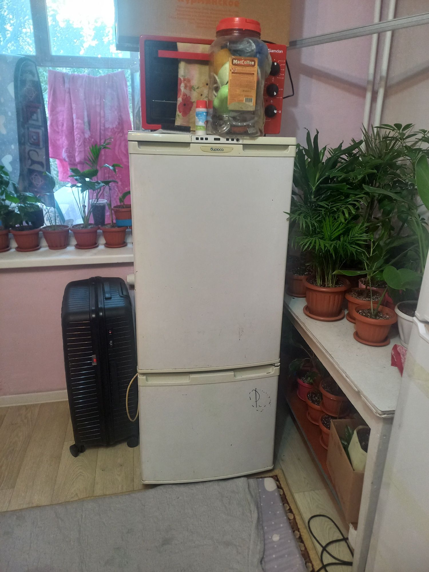 Продается холодильник в хорошем состояний