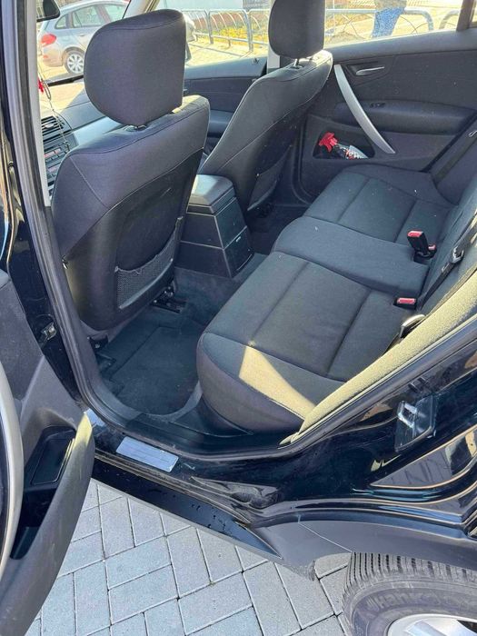 BMW X3  AN 2007 MOTOR 2000