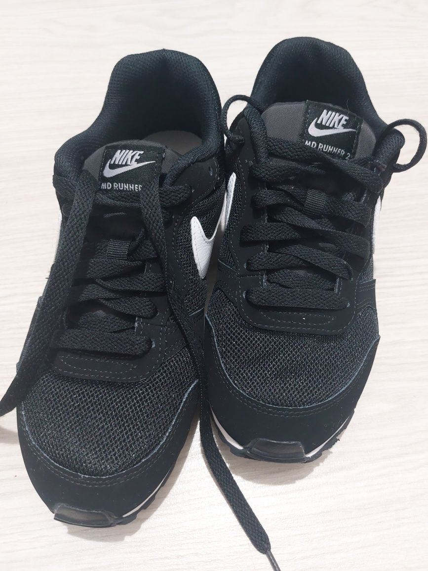 Adidasi Nike nr.36