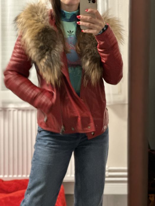 Vand geaca de piele cu blana naturala