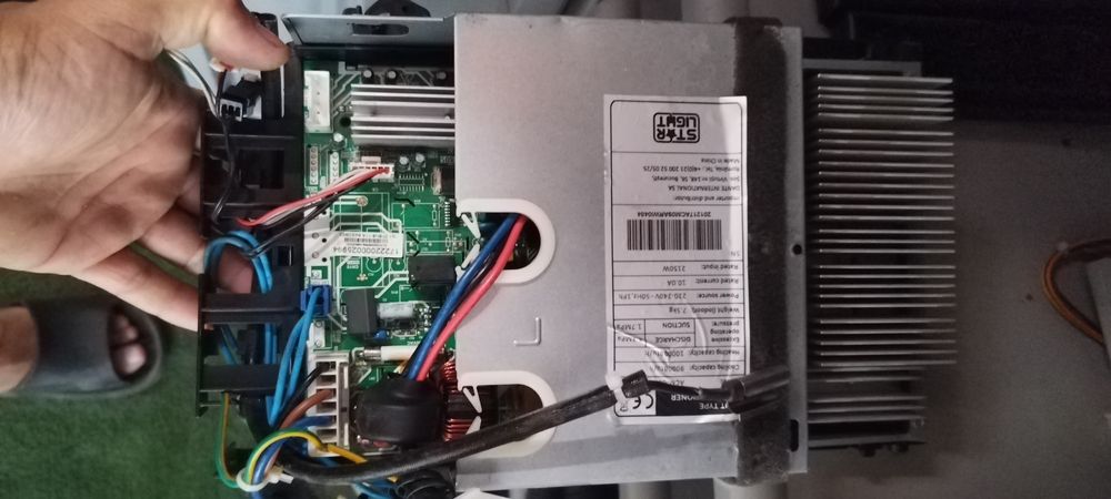 Piese aer conditionat.