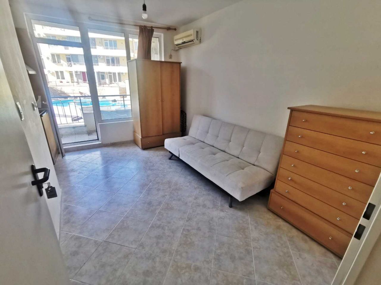 Продава се Едностаен апартамент в с. Кошарица, Област Бургас - 30 кв.м за 867 €/кв.м - Снимка #3
