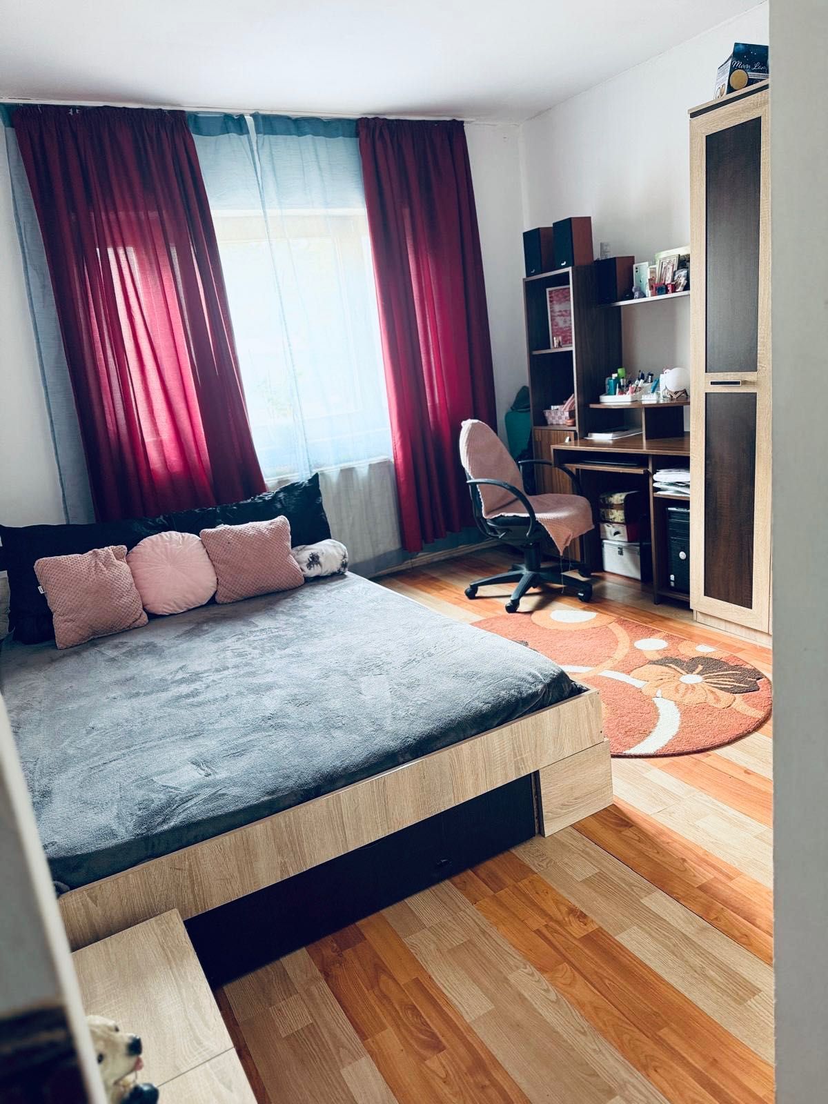 Apartament cu 3 camere