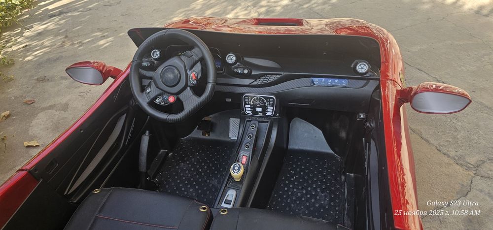 Ferrariy mashina sotiladi фераррий машиня