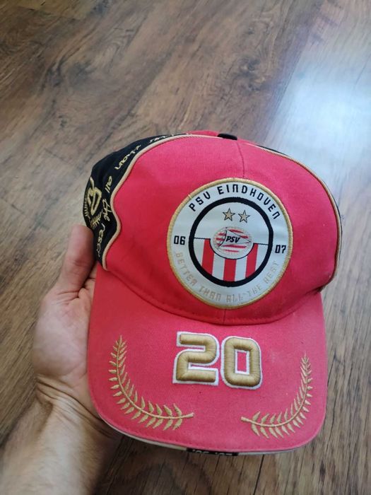 psv eindhoven better 06-07 -колекционерска шапка с остатък от автограф