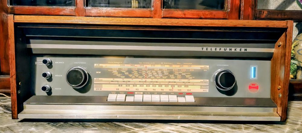 Лампово радио Telefunken Opus Studio 2650 MX