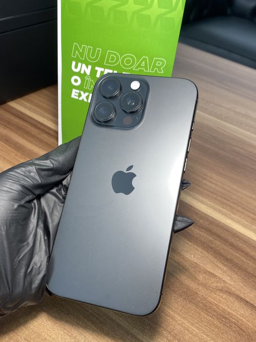 iPhone 15 Pro Max • 512 GB • Black Titanium