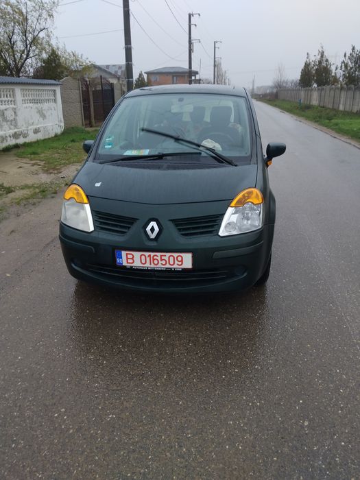 Vând Renault modus