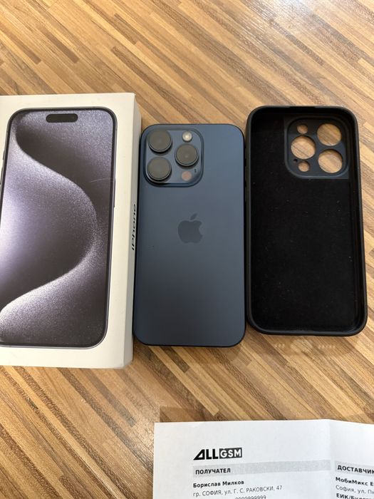 Продавам iphone 15 pro