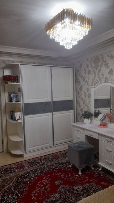 Продается Чиланзар-2 квартал. 3-х комнатная квартира. Ор-р 103 школа.