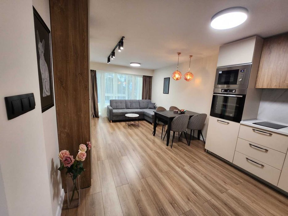 Дава се под наем Тристаен апартамент в Варна, Чайка - 67 кв.м за 950 € - Снимка #2