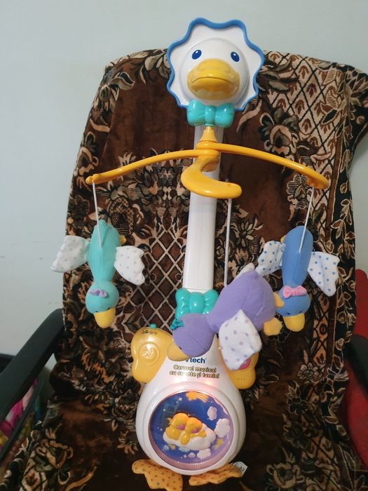 Carusel muzical gasca cu pui