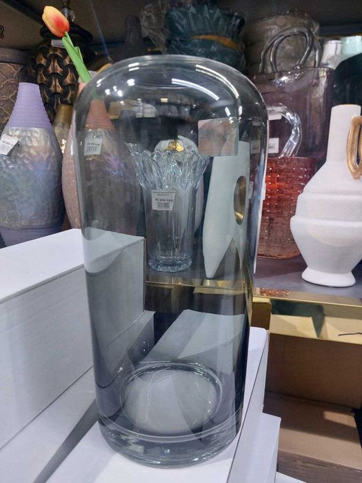 Стеклянная прозрачная ваза для дома  и офиса