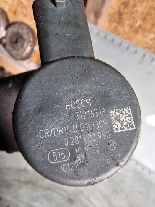 Rampa Injectie Volvo V40 2.0 d D5 Euro 5 cod 30777759