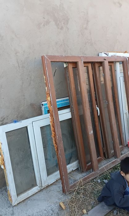 Пластик есік терезе сатылады