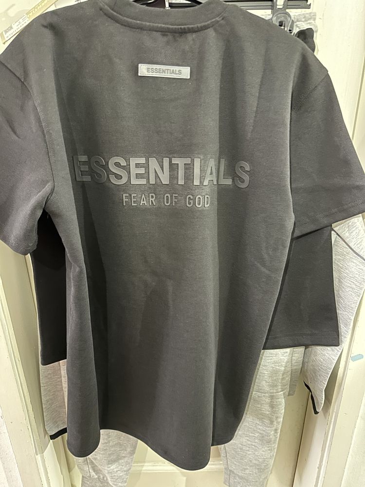 Тениска Essentials