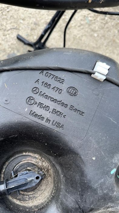 Нафтов резервоар за mercedes ML 350 BLUETEC  w166