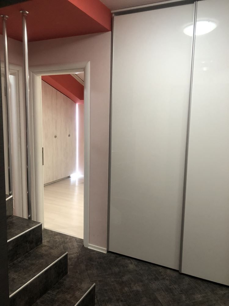 Продава се Тристаен апартамент в Пловдив, Въстанически - 110 кв.м за 1632 €/кв.м - Снимка #10