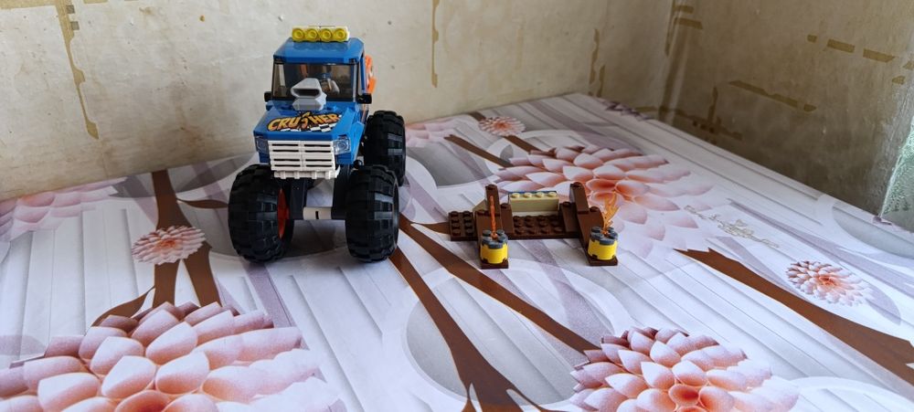 Детский конструктор монстрогрузовик