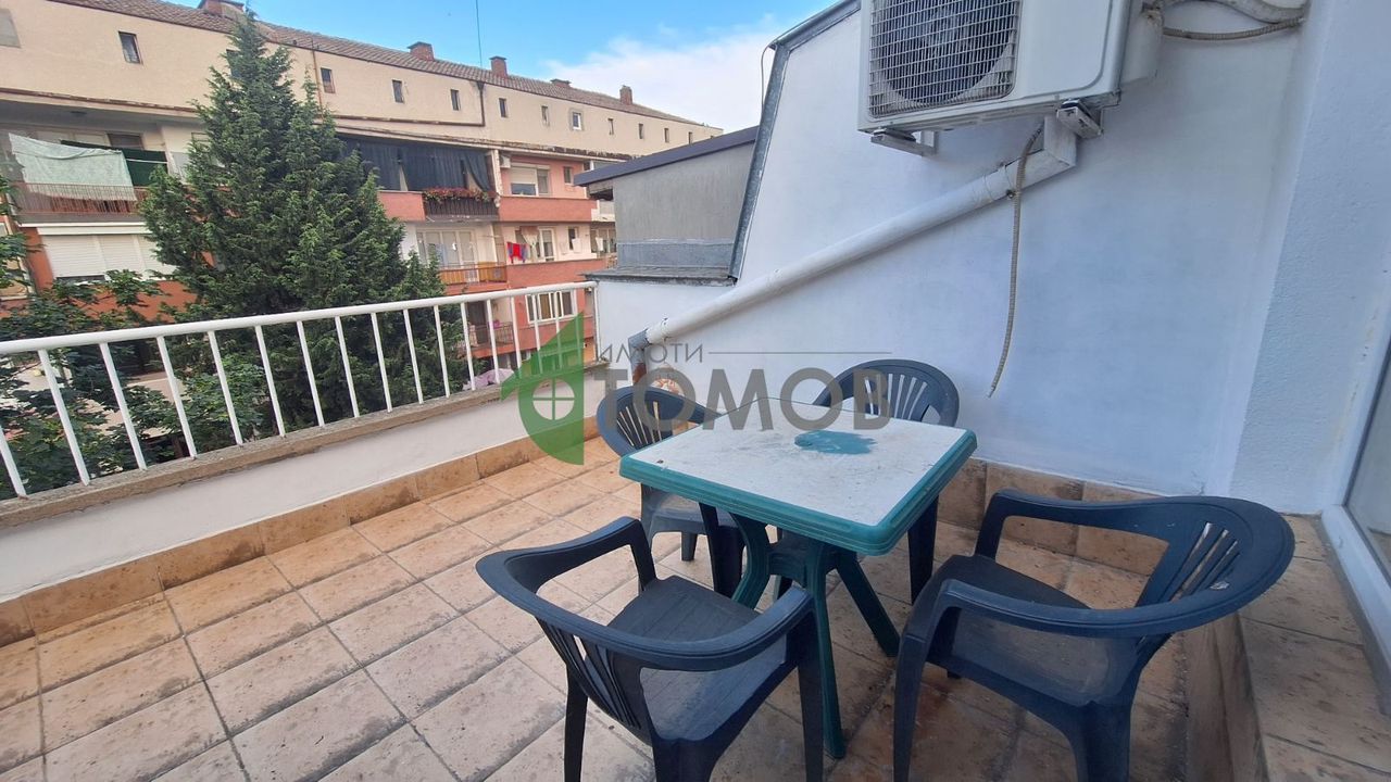 Дава се под наем Двустаен апартамент в Стара Загора, Център - 75 кв.м за 295.8 € - Снимка #10