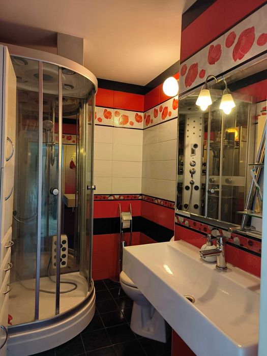 Дава се под наем Тристаен апартамент в София, Света Троица - 90 кв.м за 650 € - Снимка #13