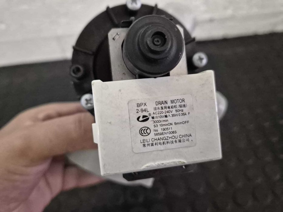 Pompa evacuare cu corp masina de spalat LG BPX 2-94L model / C28