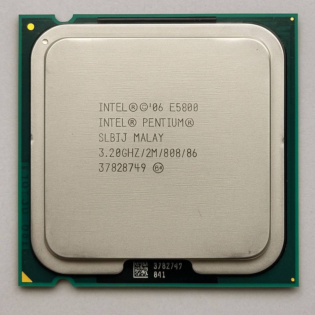 Процессор Intel Pentium E5800