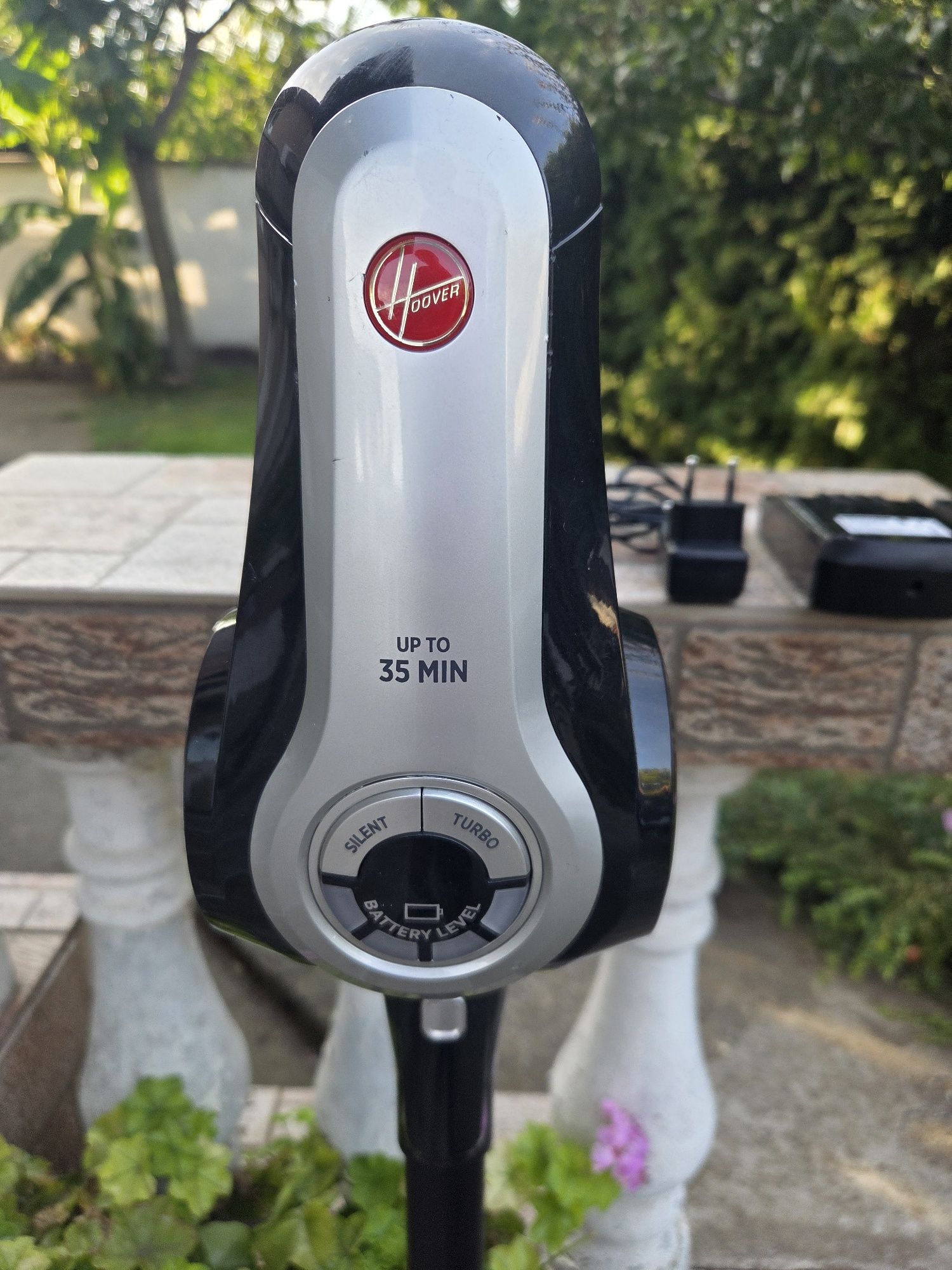 Прахосмусачка безкабелна Hoover
