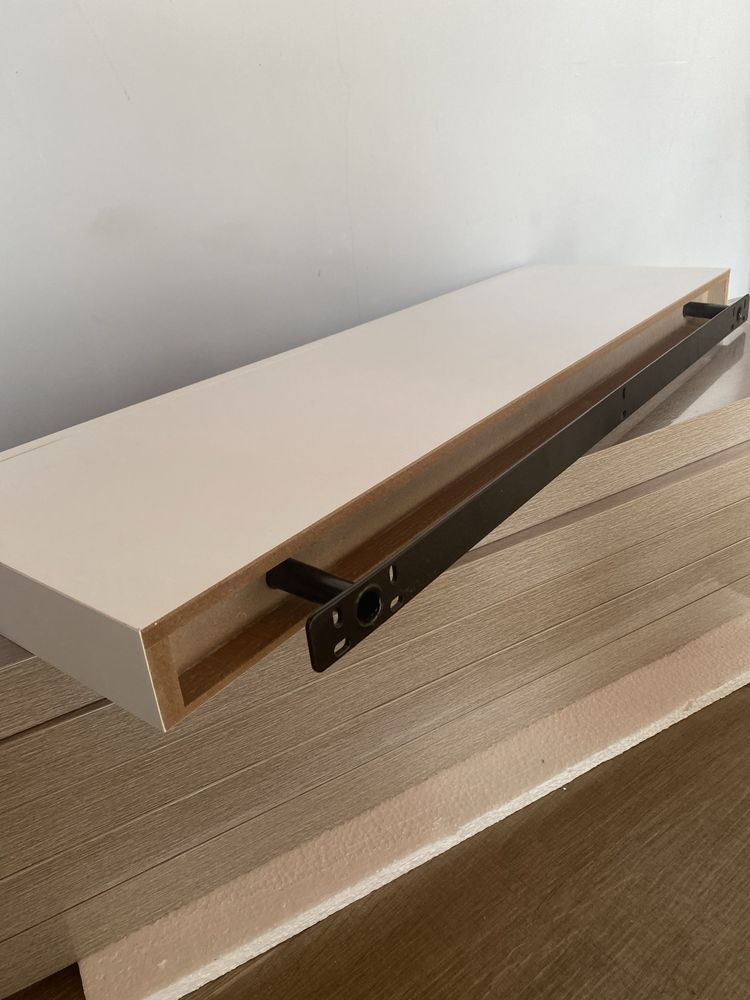 Стенен рафт с чекмедже MDF