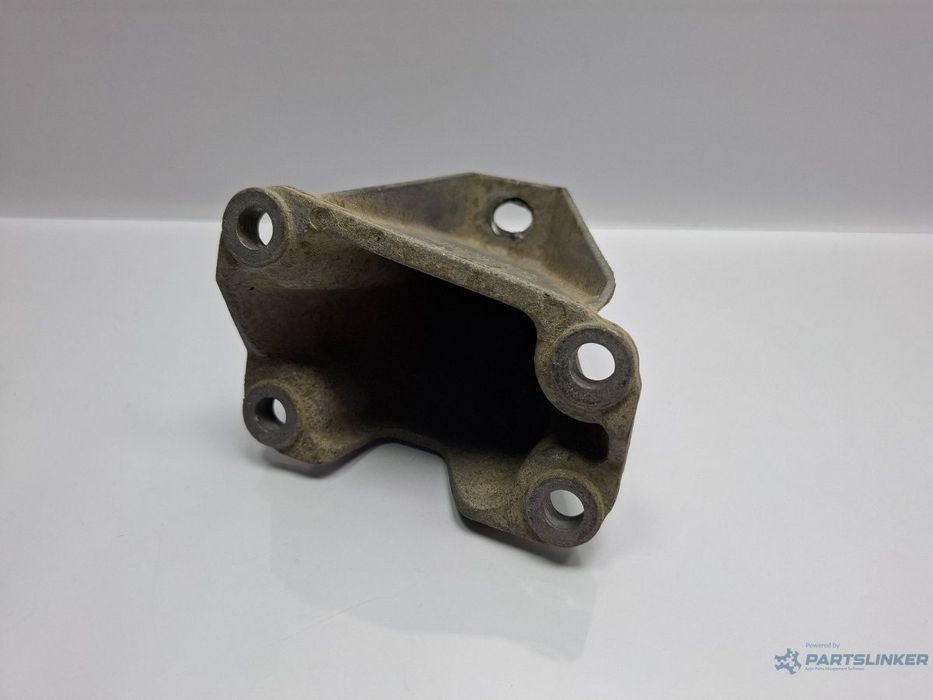 Suport cutie viteze VOLKSWAGEN PASSAT Variant 3B6 2000 - 2005 TDI AVB 8D0399113AB