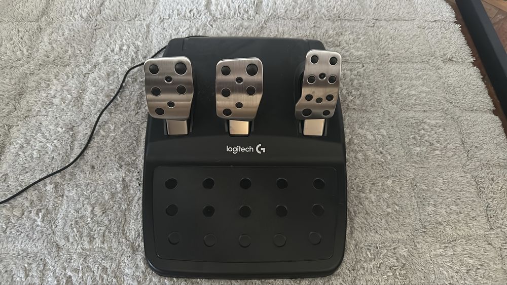 Волан logitech G29 нов с ГАРАНЦИЯ 24м.