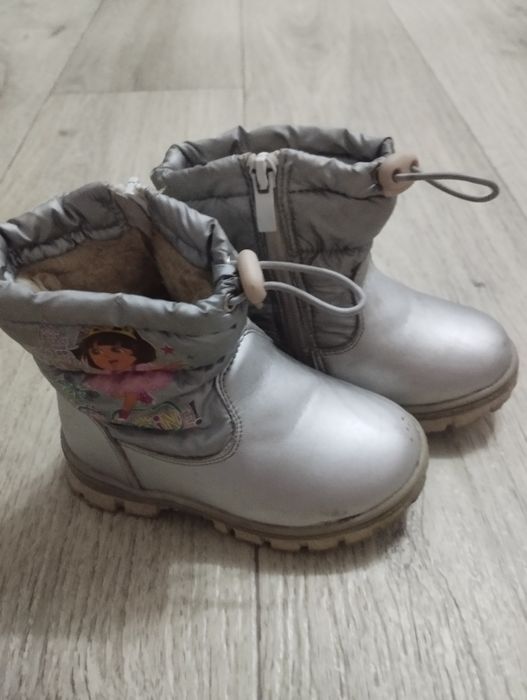 Зимние сапожки на девочку, размер 24